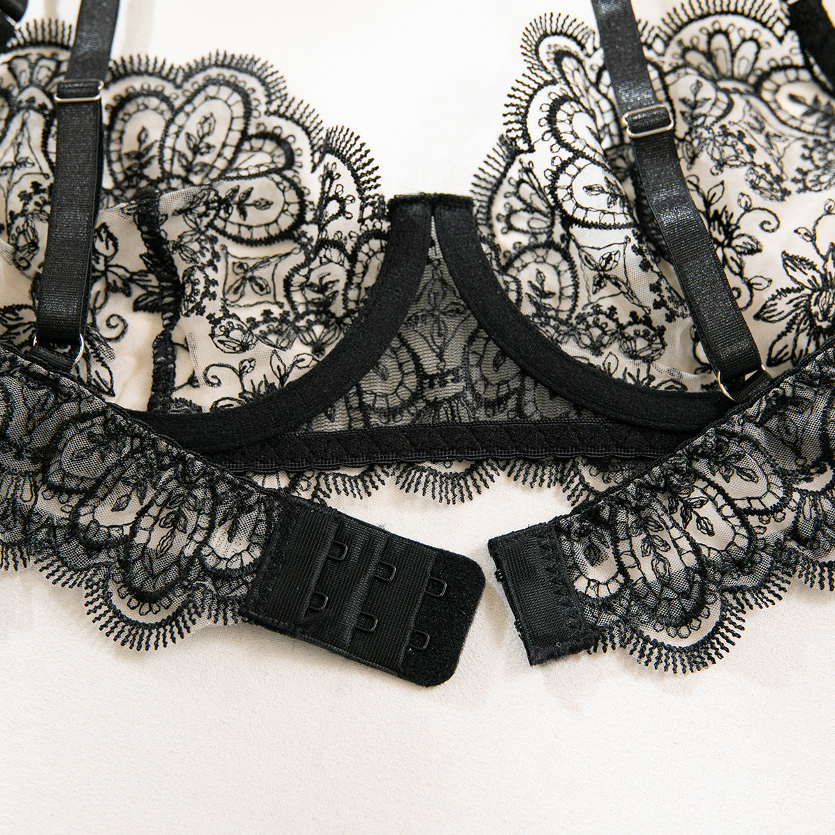 Black Femme 3 Piece Suit